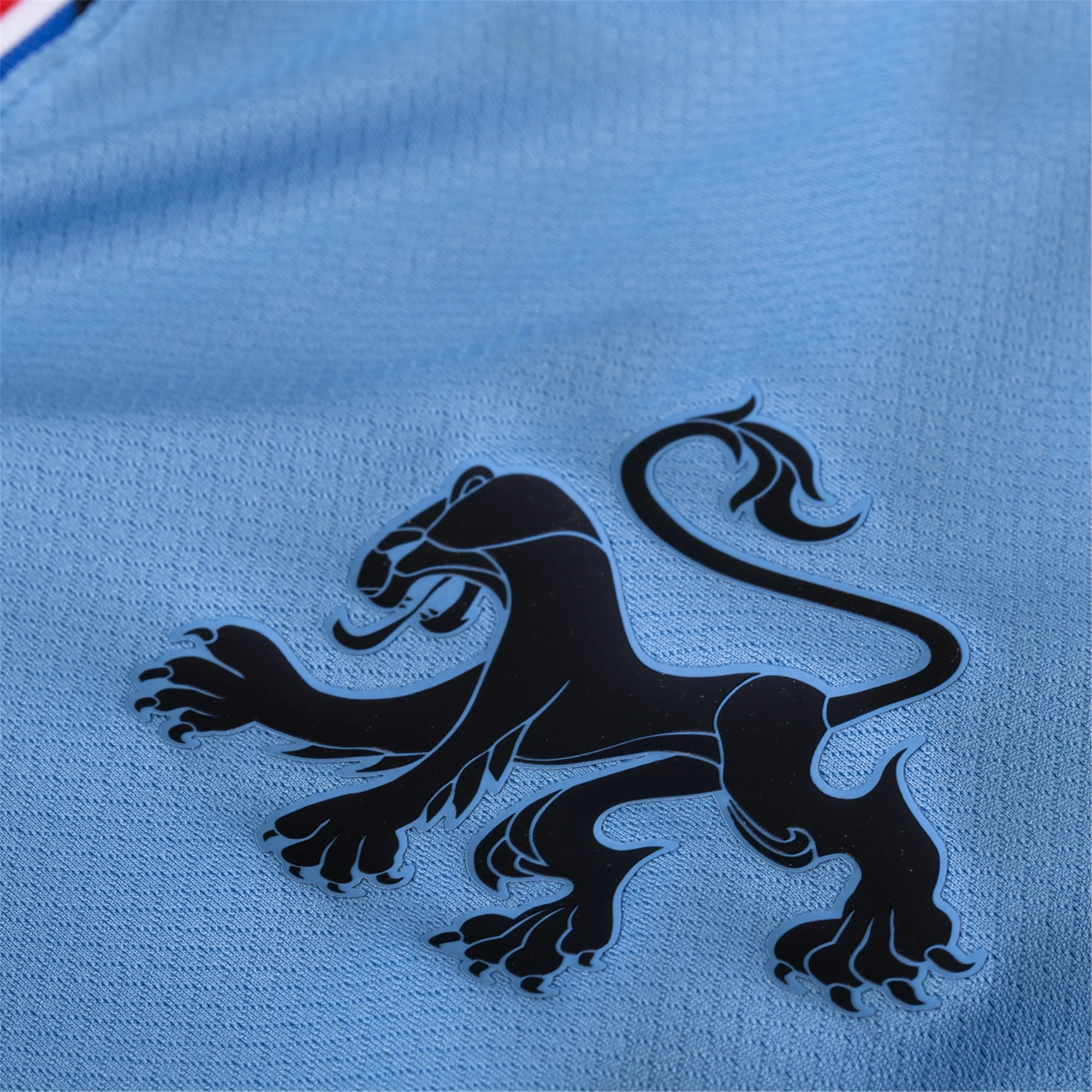 Netherlands-2025-Away-Jersey-badge